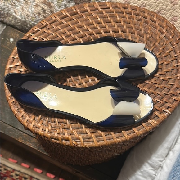 Furla Black and White Sandals with Elegant Design - Picture 2 of 9